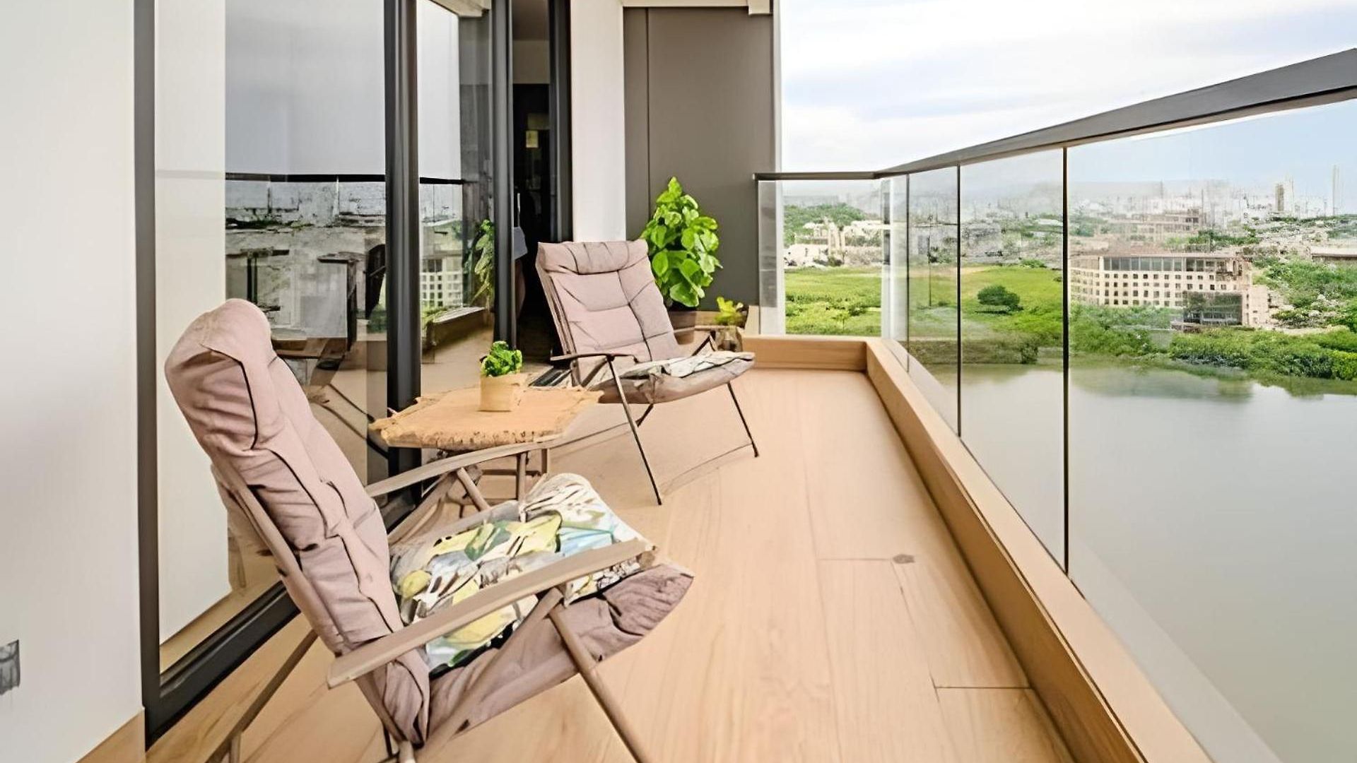 Exclusivo 1br Apt, Vista Al Mar&centro